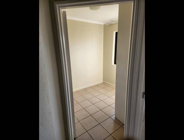 2 BEDROOM PROPERTY TO RENT IN GULDENLAND